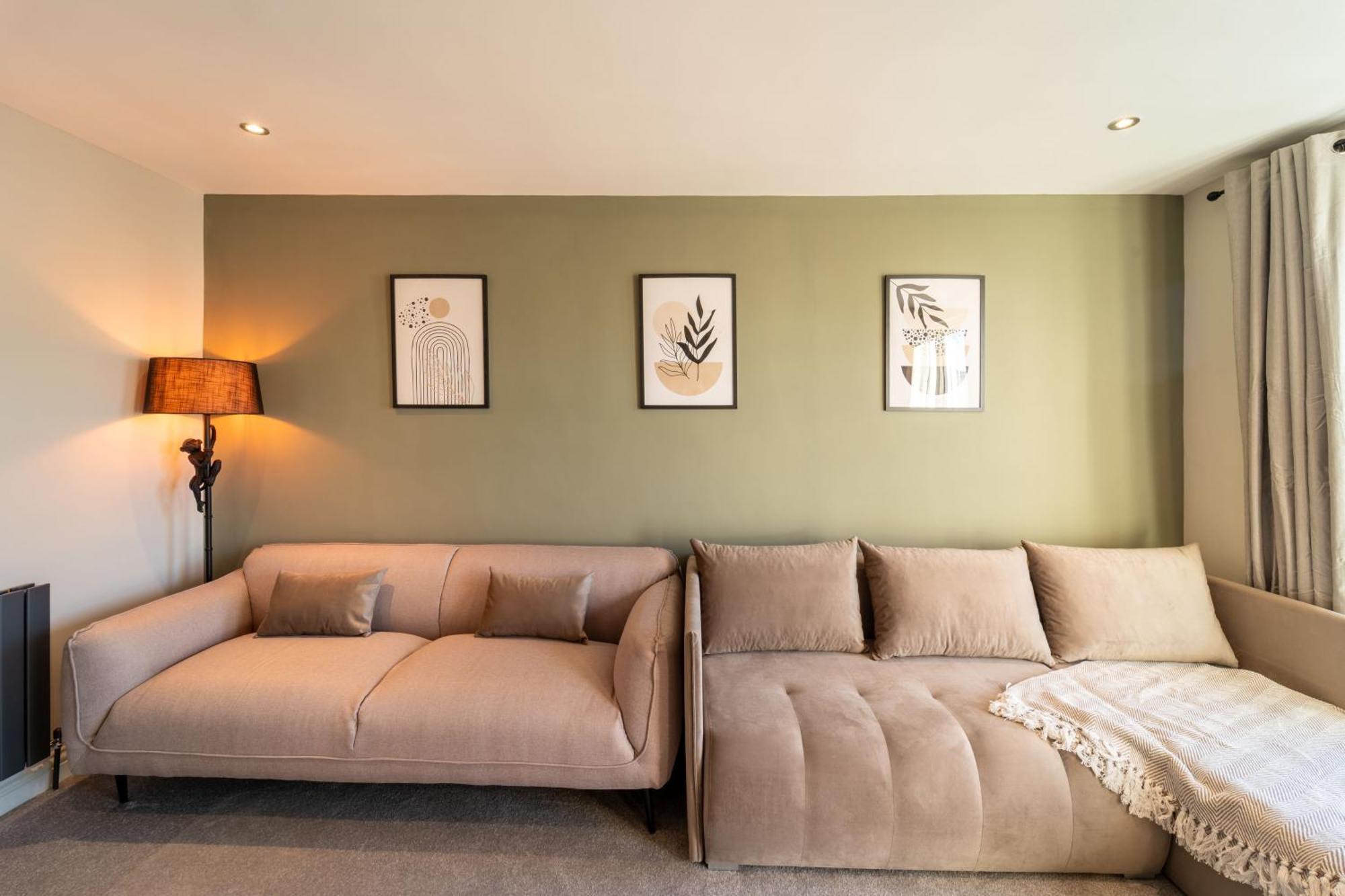 Spacious Town House Sleeps 8, Bath Road Casa de férias