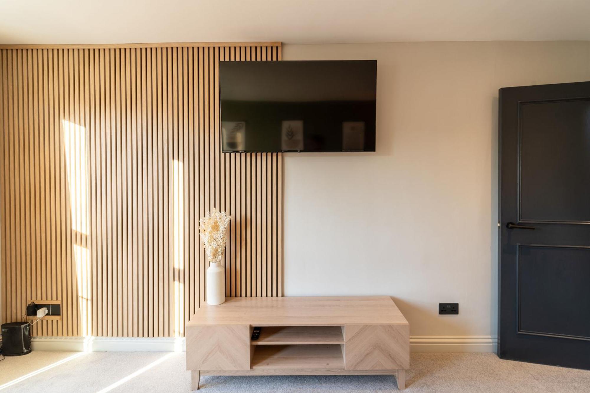 Casa de férias Spacious Town House Sleeps 8, Bath Road Cheltenham