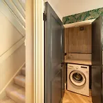 Spacious Town House Sleeps 8, Bath Road Cheltenham