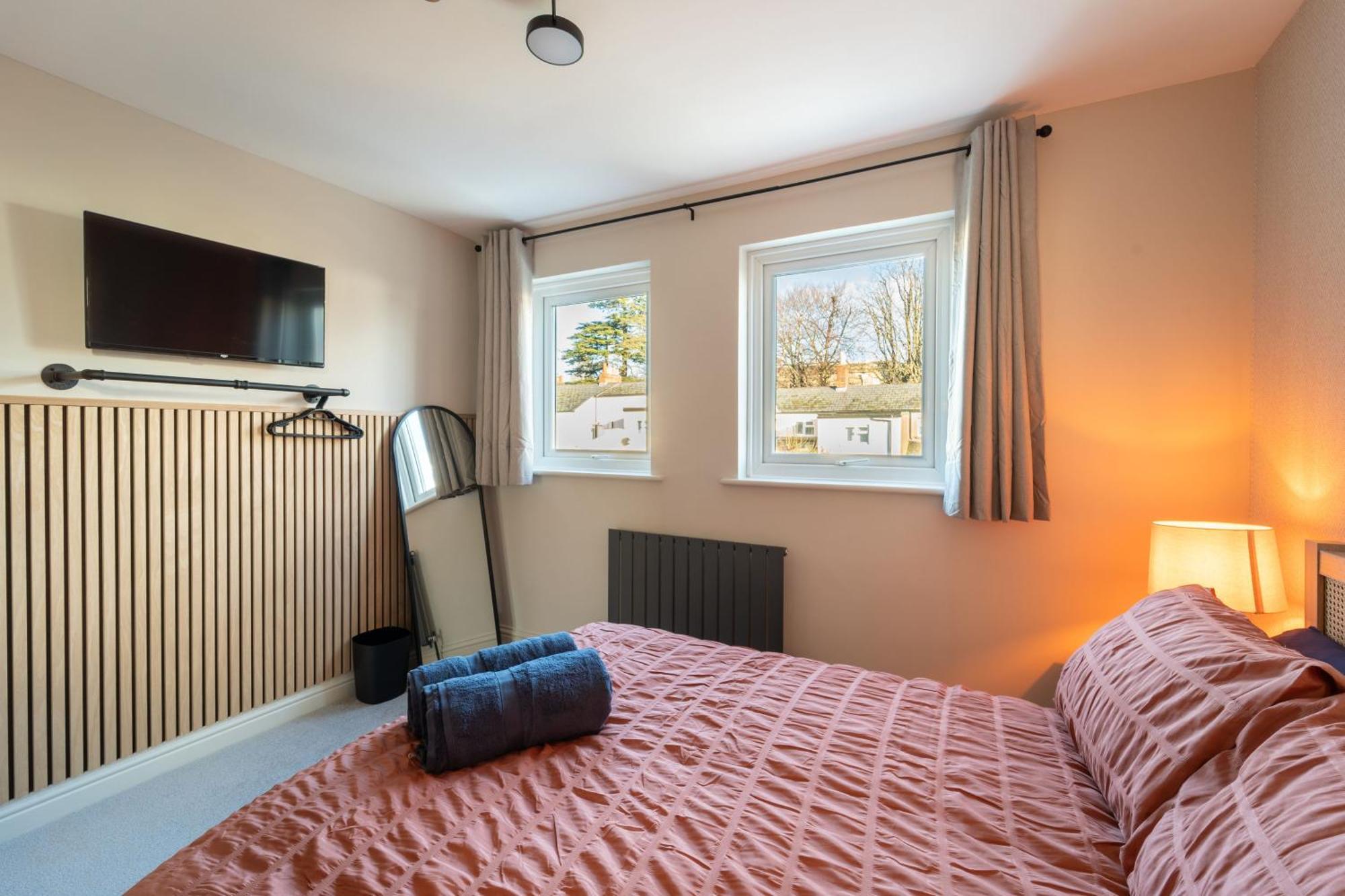 Spacious Town House Sleeps 8, Bath Road Holiday home Cheltenham