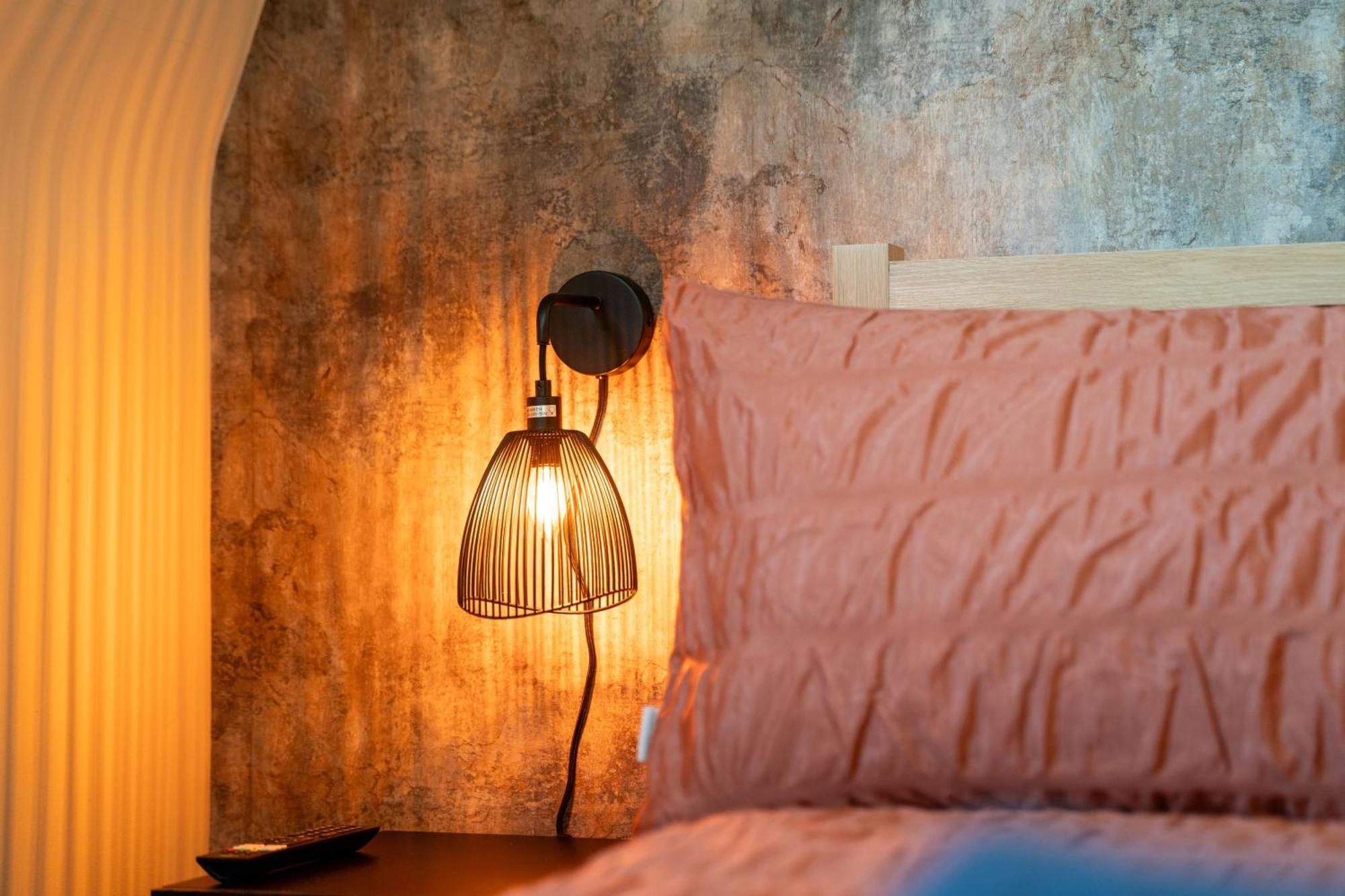 Spacious Town House Sleeps 8, Bath Road Holiday home